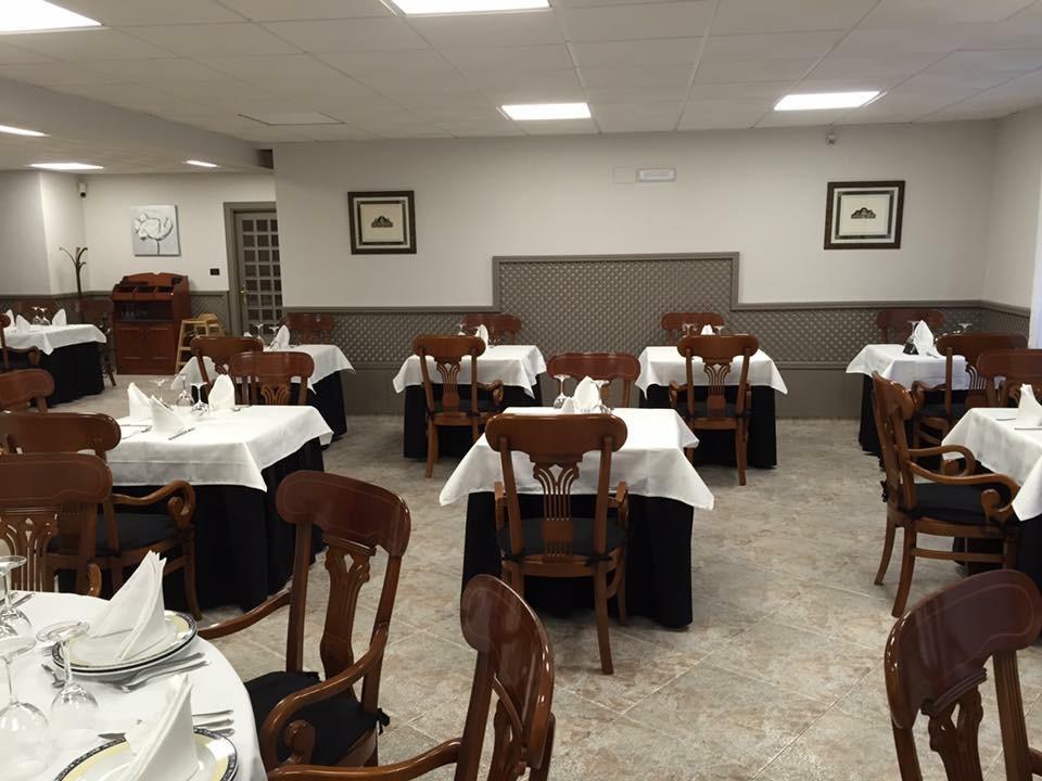 Hotel Restaurante Derby O Carballiño Zewnętrze zdjęcie