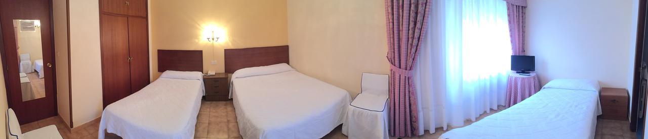 Hotel Restaurante Derby O Carballiño Zewnętrze zdjęcie