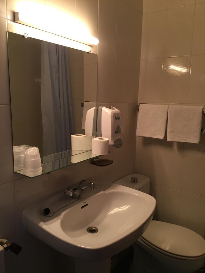 Hotel Restaurante Derby O Carballiño Zewnętrze zdjęcie